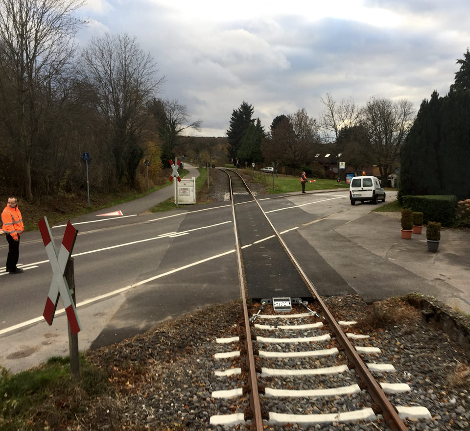 Contrôle de passage à niveau ferroviaire – diagnostic, surveillance, entretien